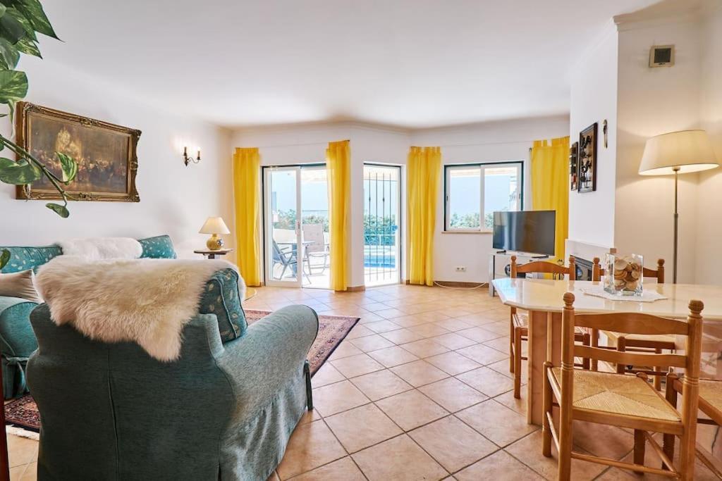 Casa Felix Mit Pool Holiday home *