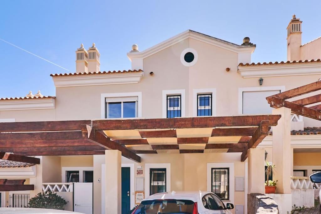Casa Felix Mit Pool * Albufeira
